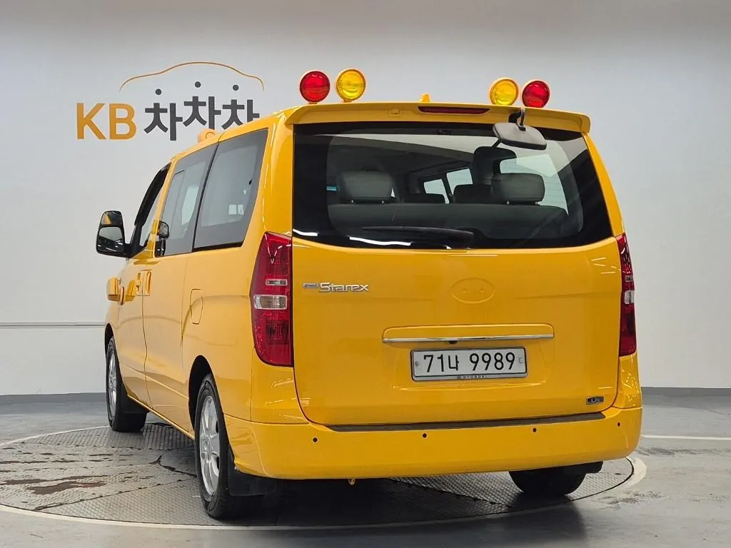 Hyundai Grand Starex 2019 photo 2