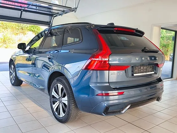 Volvo Xc60 2024 photo 2