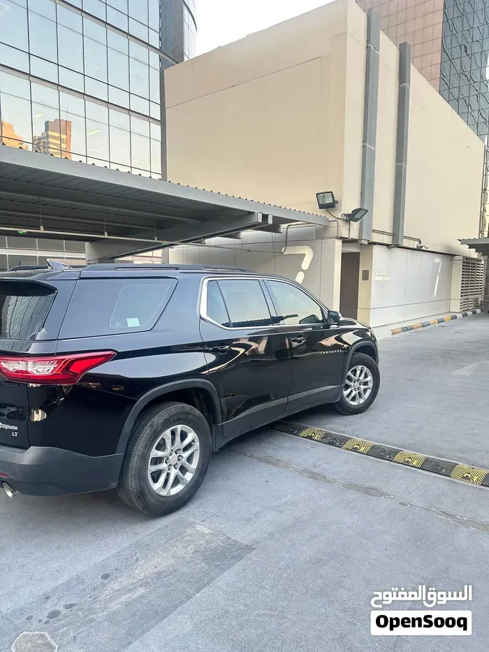 Chevrolet Traverse 2021 photo 3