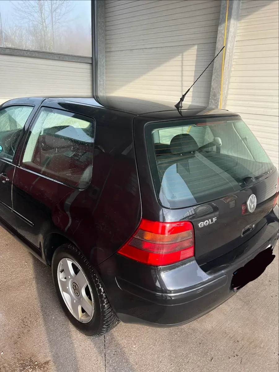 Volkswagen Golf 1999 photo 3