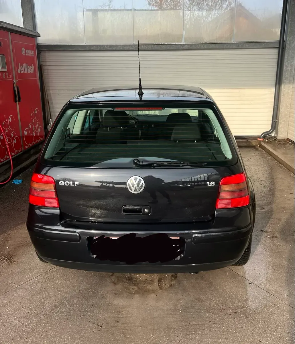Volkswagen Golf 1999 photo 2