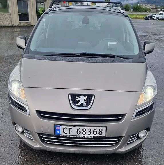 Peugeot 5008 2011 photo 5
