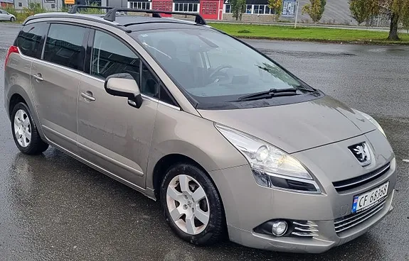 Peugeot 5008 2011 photo 2