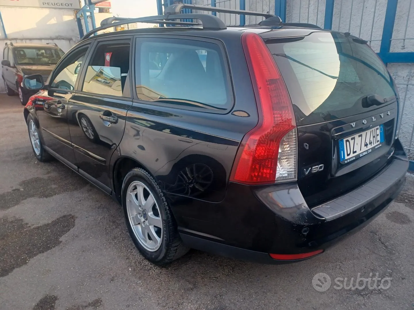 Volvo V50 2010 photo 3