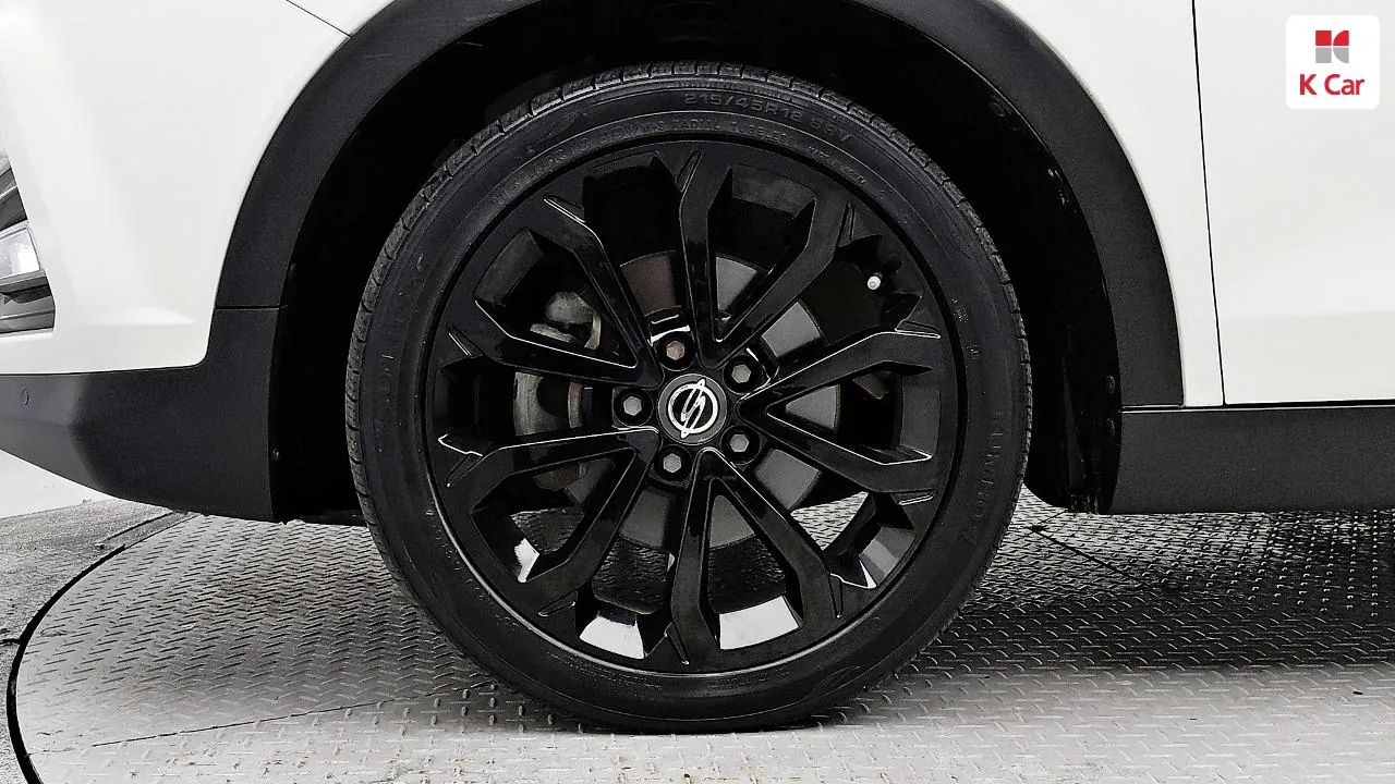 KG Mobility Tivoli 2018 photo 5