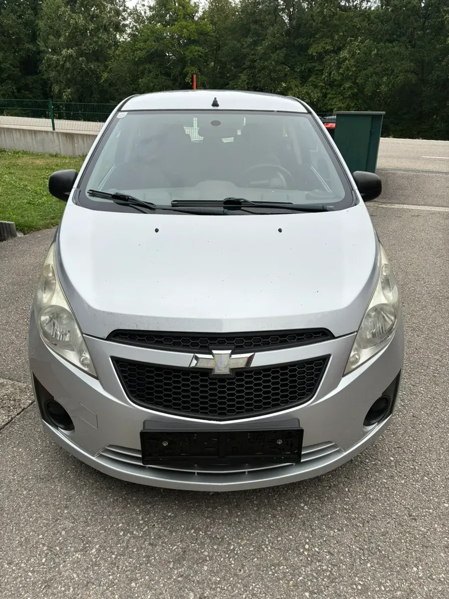 Chevrolet Spark 2010 photo 2