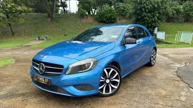 Mercedes-Benz A200