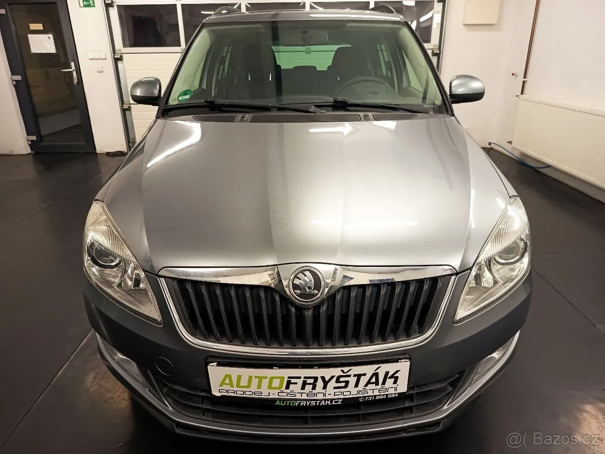 Skoda Fabia 2013 photo 3