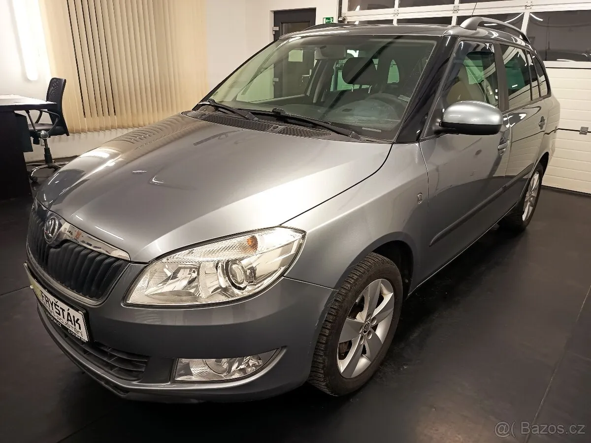 Skoda Fabia 2013 photo 4