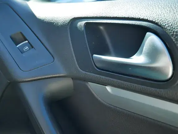 Volkswagen Tiguan 2012 photo 3