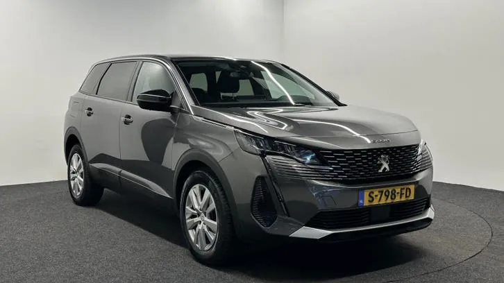 Peugeot 5008 2023 photo 3