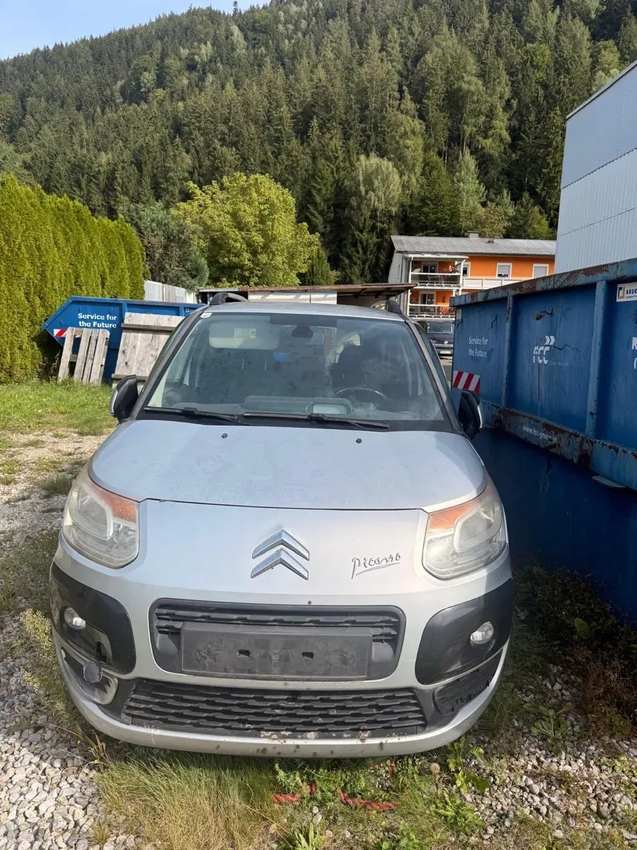 Citroen C3 Picasso 2010 photo 2