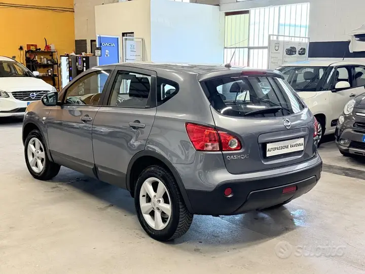 Nissan Qashqai 2009 photo 4