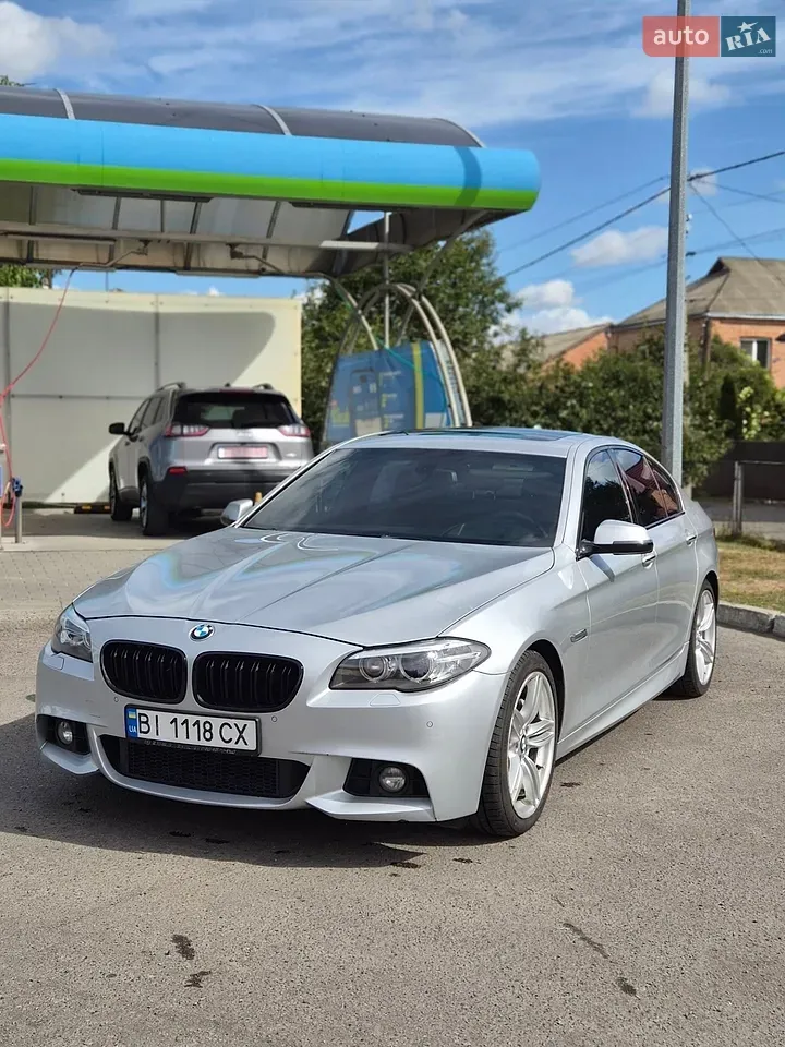BMW 5 Series 2013 photo 2