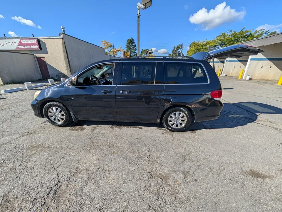 Honda Odyssey 2008 photo 2