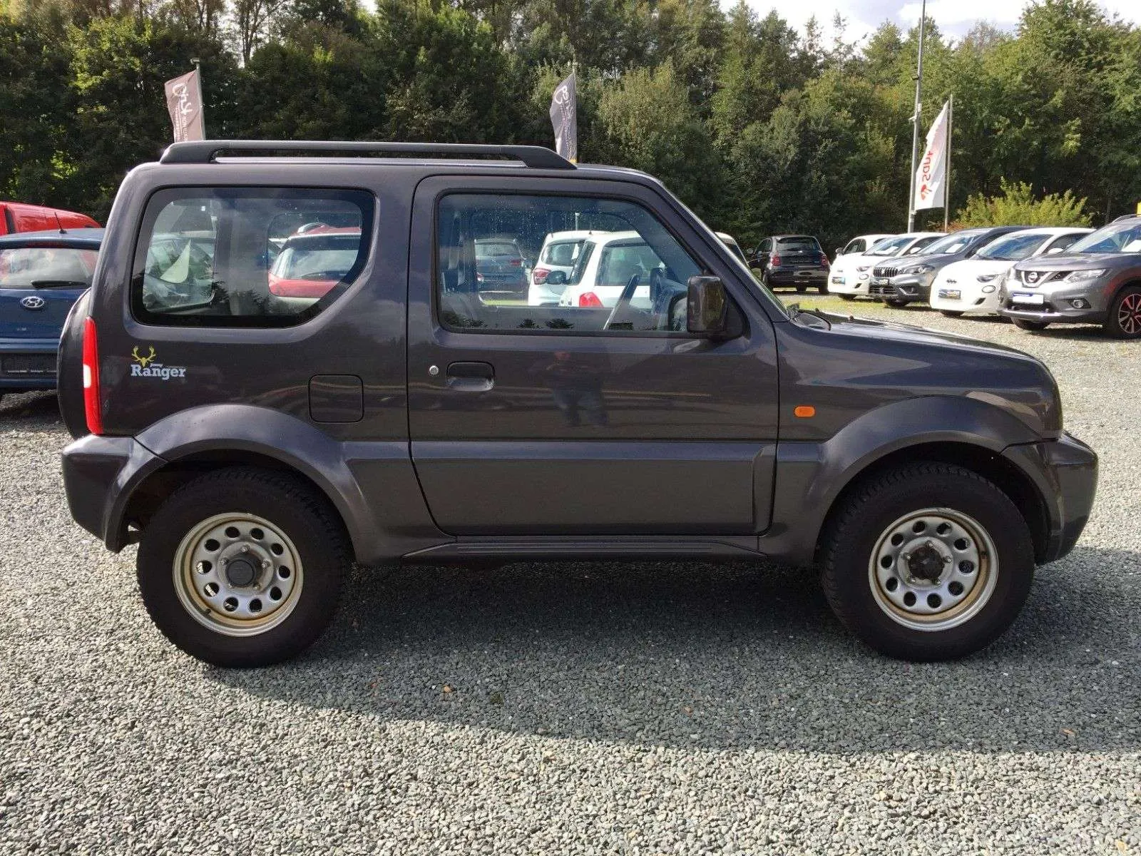 Suzuki Jimny 2011 photo 4