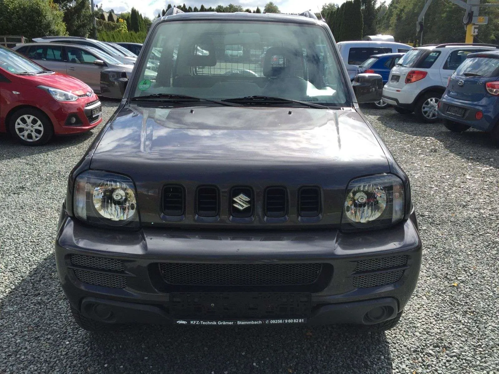 Suzuki Jimny 2011 photo 2
