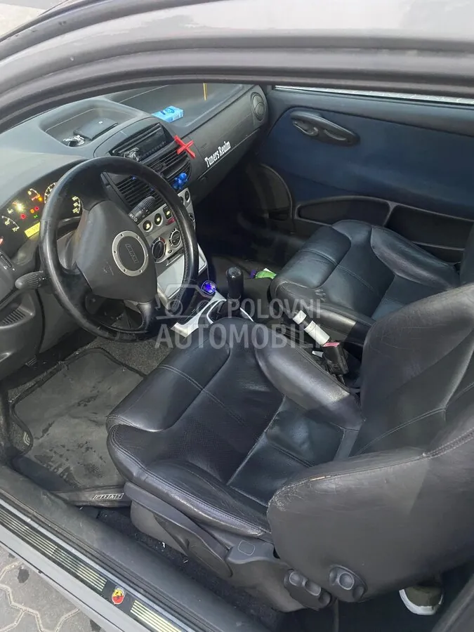 Fiat Punto 2004 photo 2
