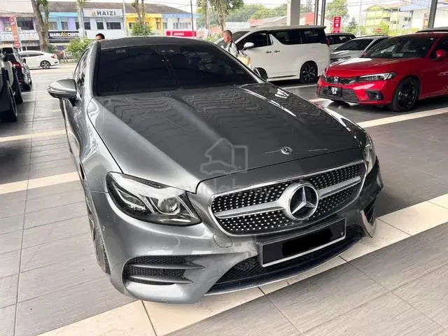 Mercedes-Benz E200
