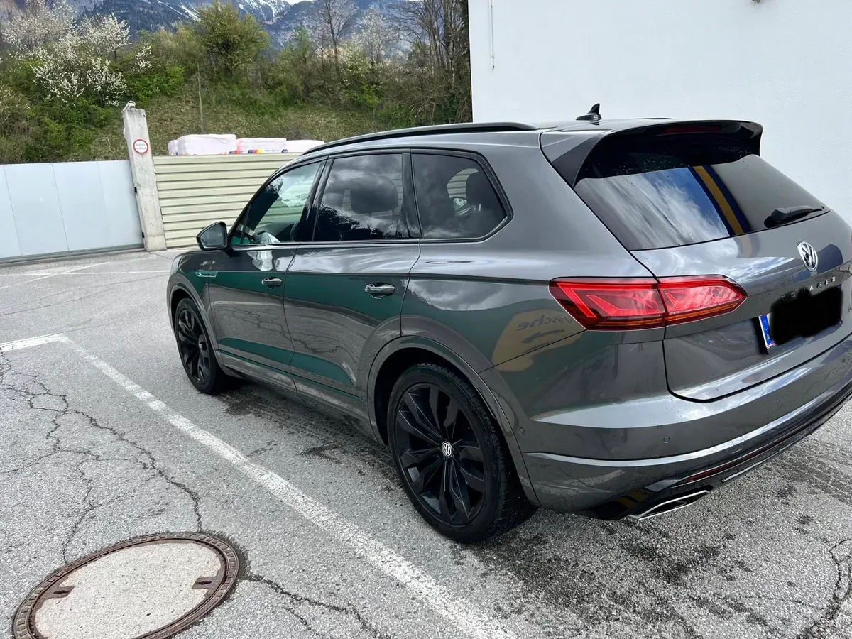 Volkswagen Touareg 2018 photo 3