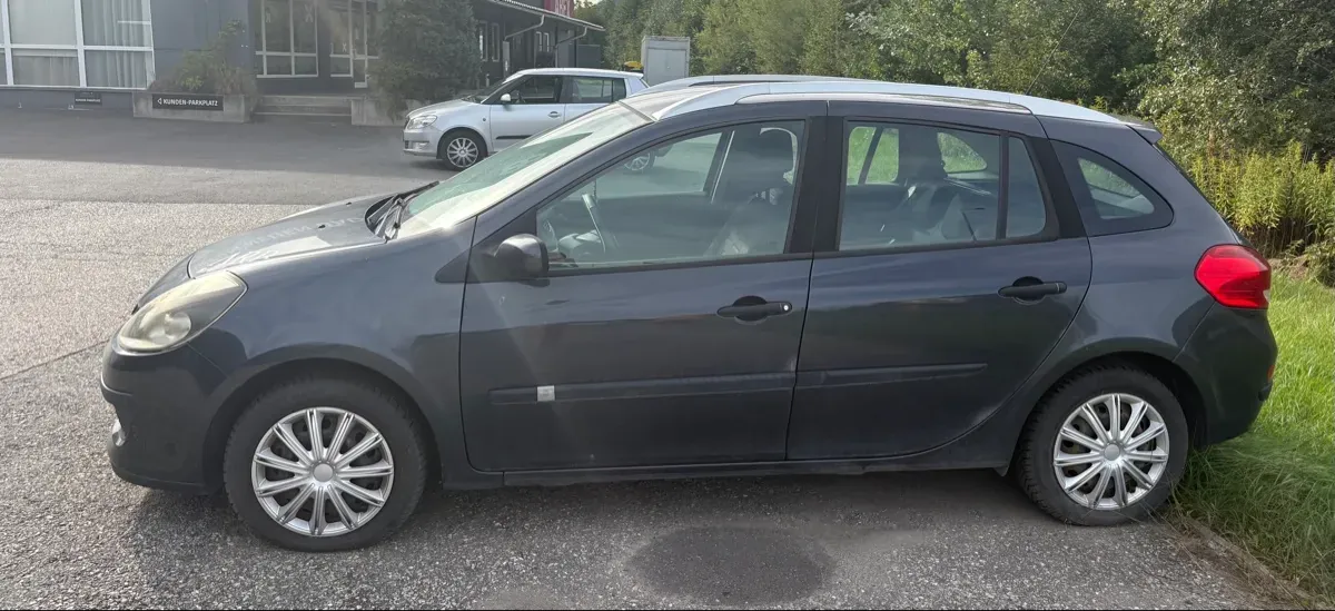 Renault Clio 2008 photo 2