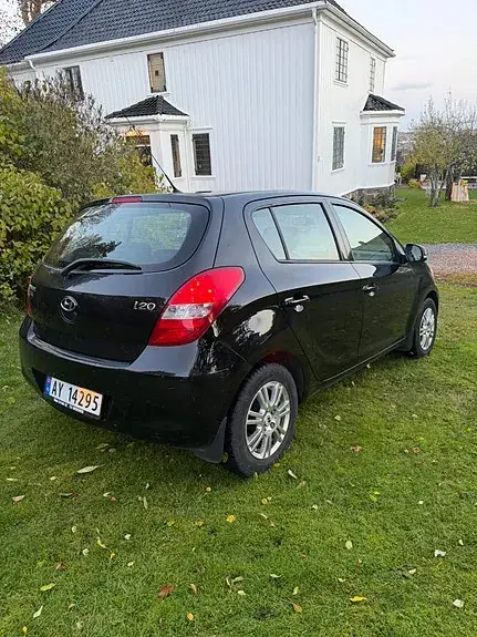 Hyundai I20 2011 photo 3