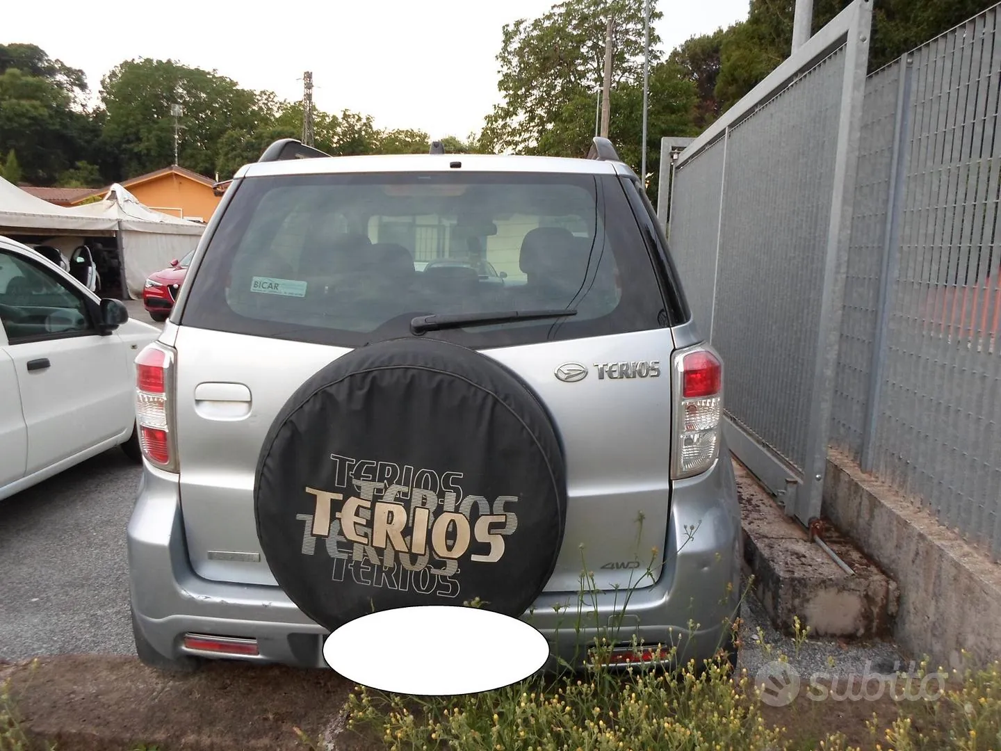 Daihatsu Terios 2010 photo 3