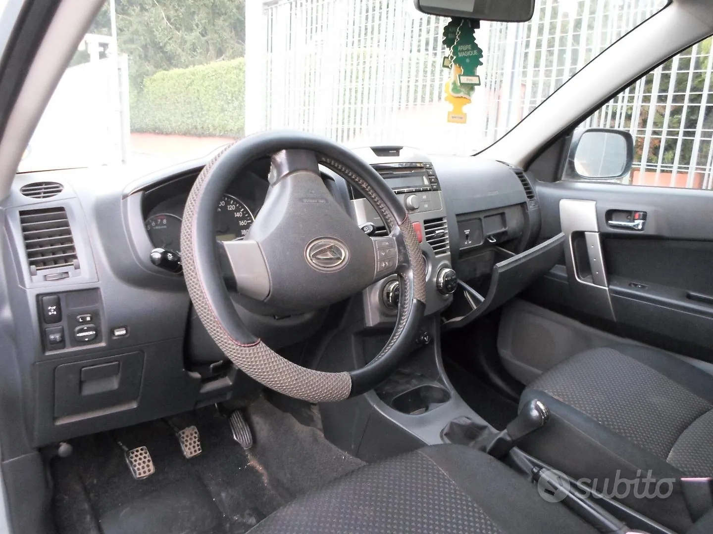 Daihatsu Terios 2010 photo 4