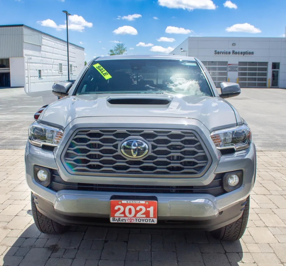 Toyota Tacoma 2021 photo 2