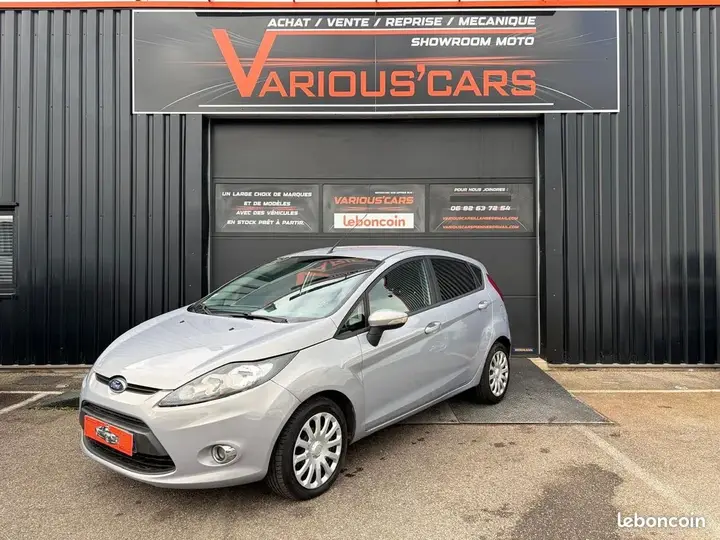 Ford Fiesta 2012 photo 2
