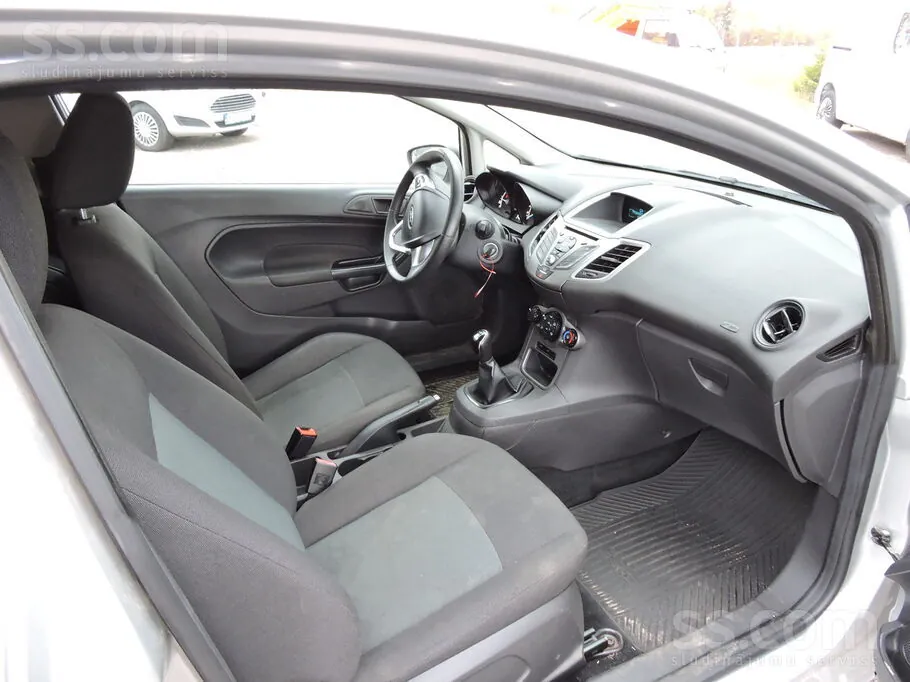 Ford Fiesta 2016 photo 3