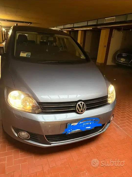 Volkswagen Golf 2012 photo 2