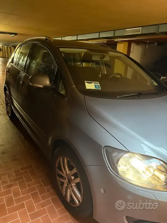 Volkswagen Golf 2012 photo 3