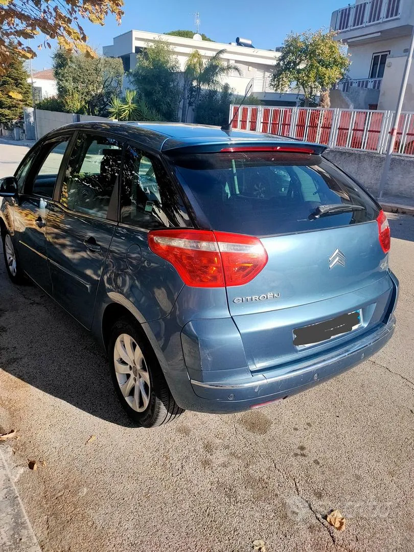 Citroen C4 Grand Picasso 2010 photo 4