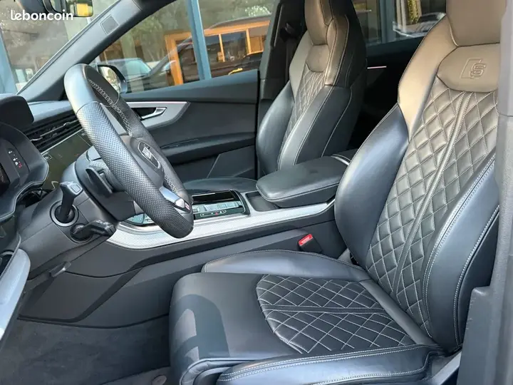 Audi Q8 2025 photo 5