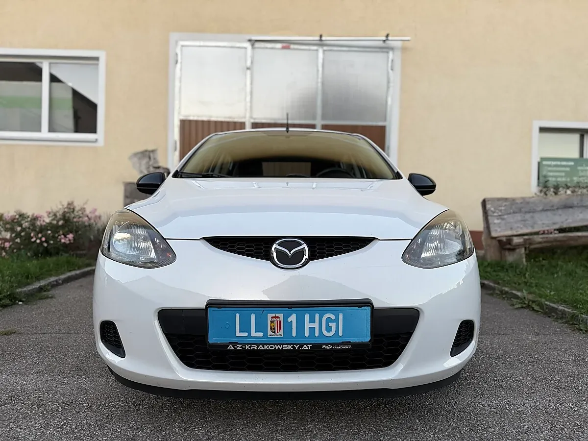 Mazda Mazda2