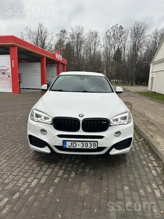 BMW X6