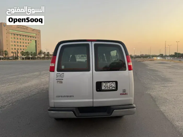 GMC Savana 2019 photo 3