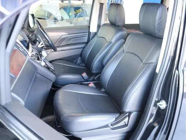 Mitsubishi Delica D:5 2020 photo 2