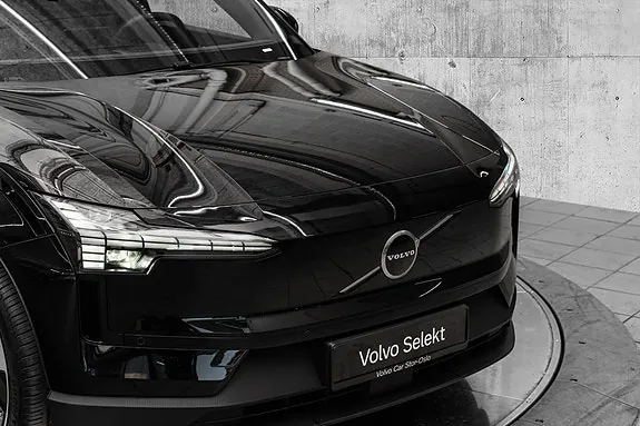 Volvo Ex30 2025 photo 2