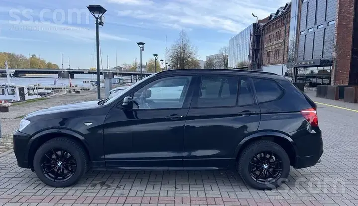 BMW X3 2012 photo 4