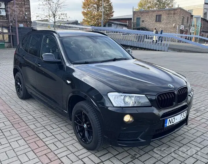 BMW X3 2012 photo 2