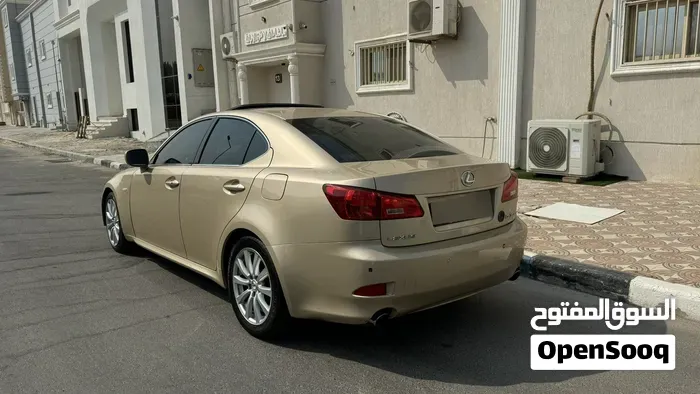 Lexus Is 300 2007 photo 2