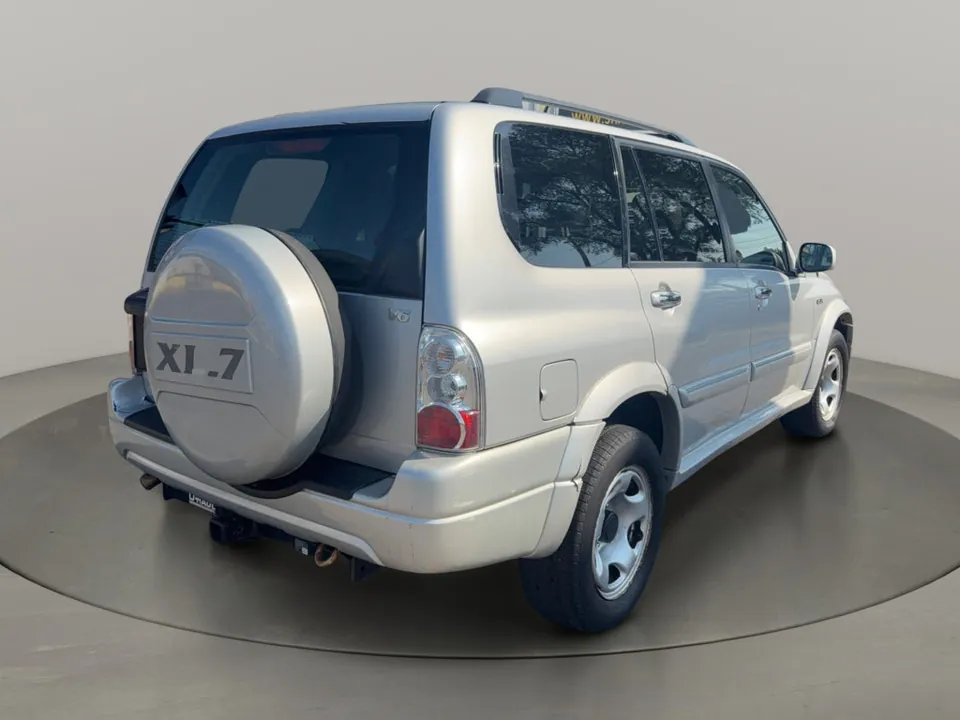 Suzuki Xl7 2004 photo 5