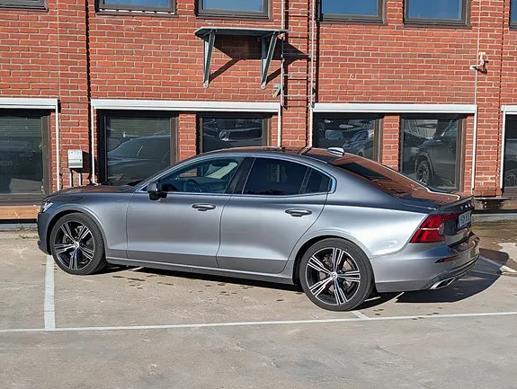 Volvo S60 2020 photo 3