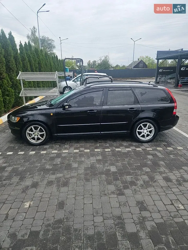 Volvo V50 2004 photo 2