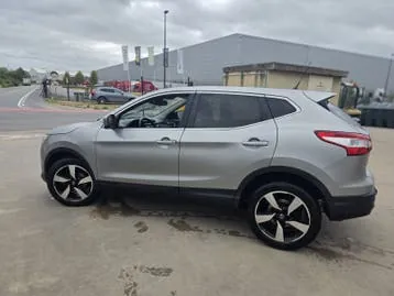 Nissan Qashqai 2015 photo 2