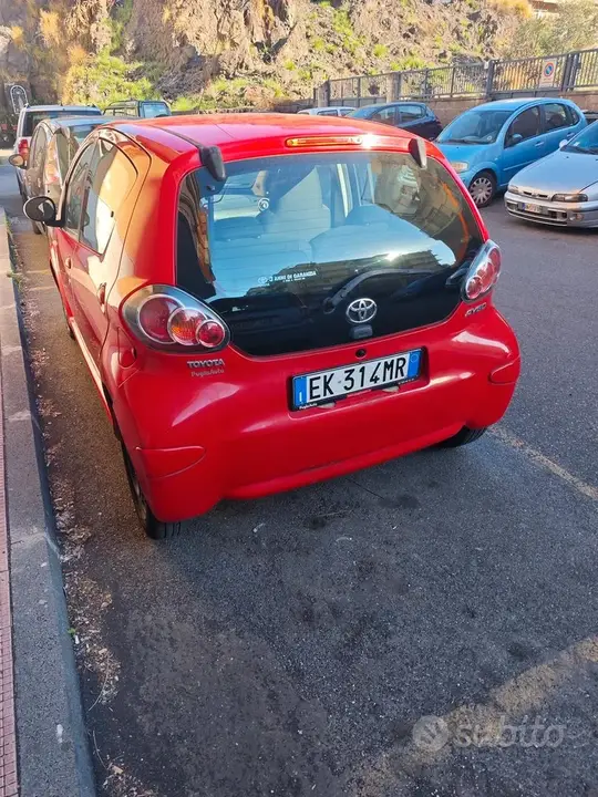 Toyota Aygo 2012 photo 3