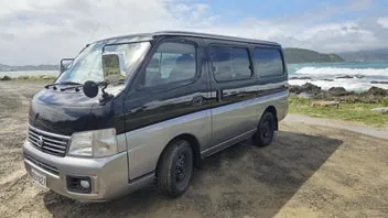 Nissan Caravan 2002 photo 4