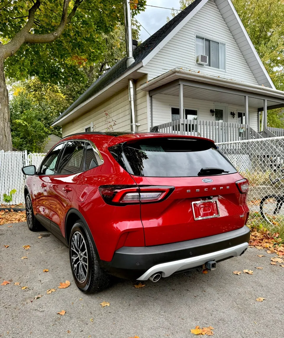 Ford Escape 2023 photo 2
